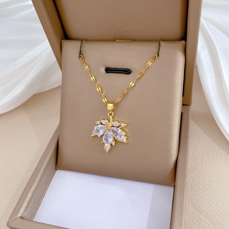 Maple Leaf Necklace Gold Plated Cubic Zirconia Copper Alloy Pendant Elegant