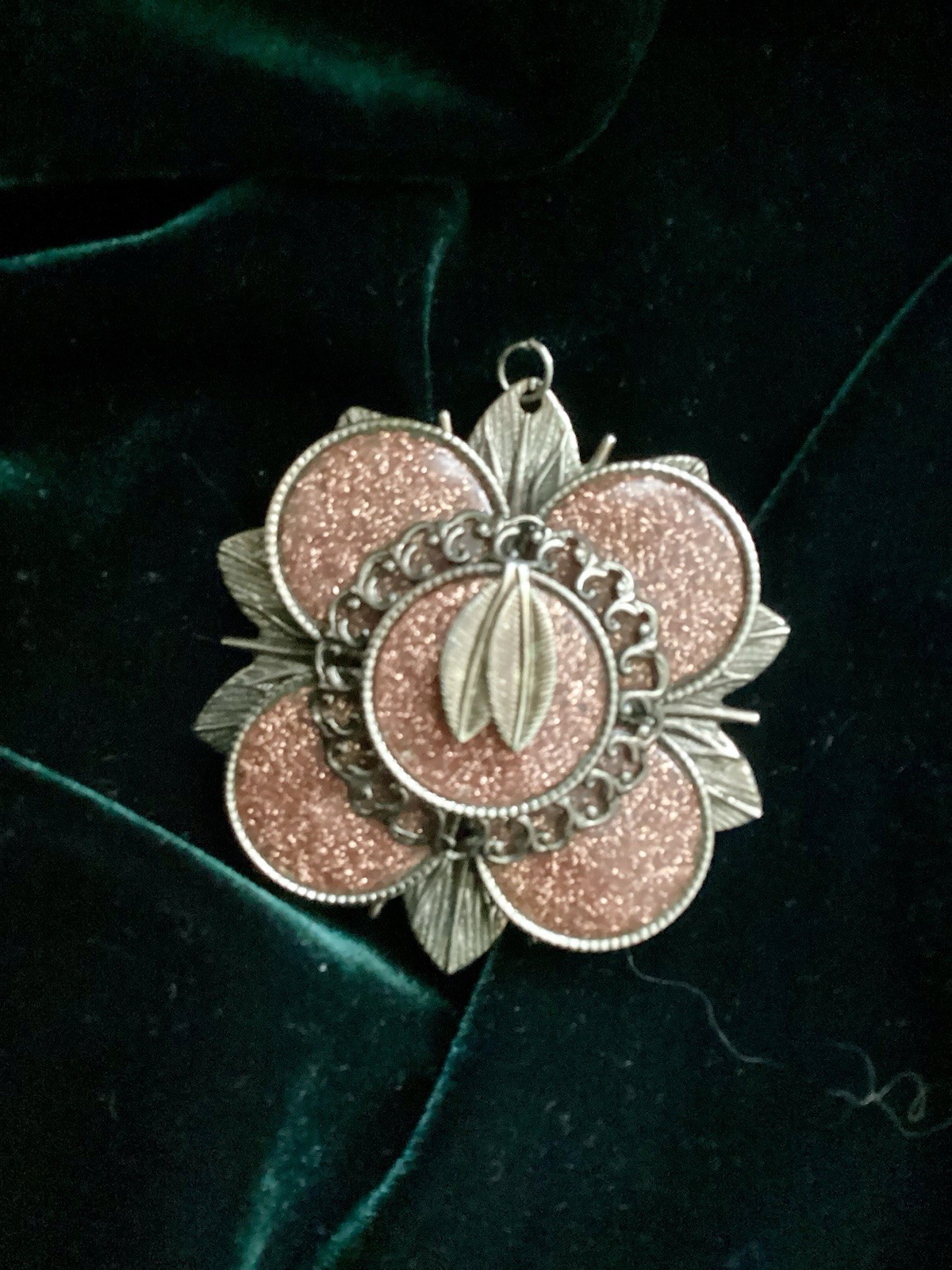 Unusual 1940s Delicate Bold Metal Flower Pendant w/ Agate Sparkles Russet Color