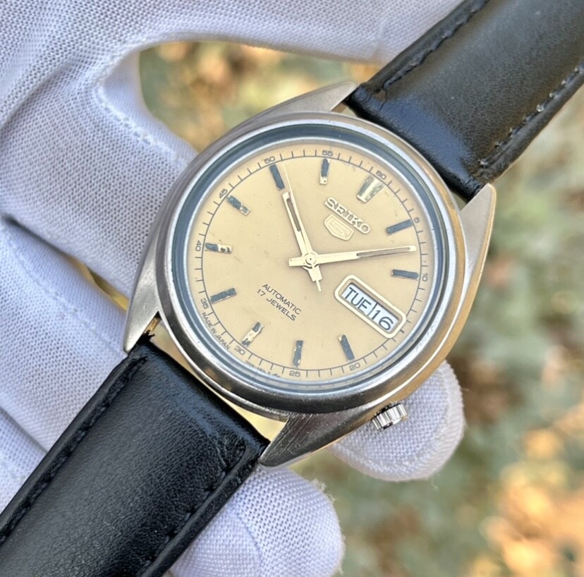 Vintage Seiko 5 Automatic Dress Formal Japan Made Men’s Watch 7009-3181