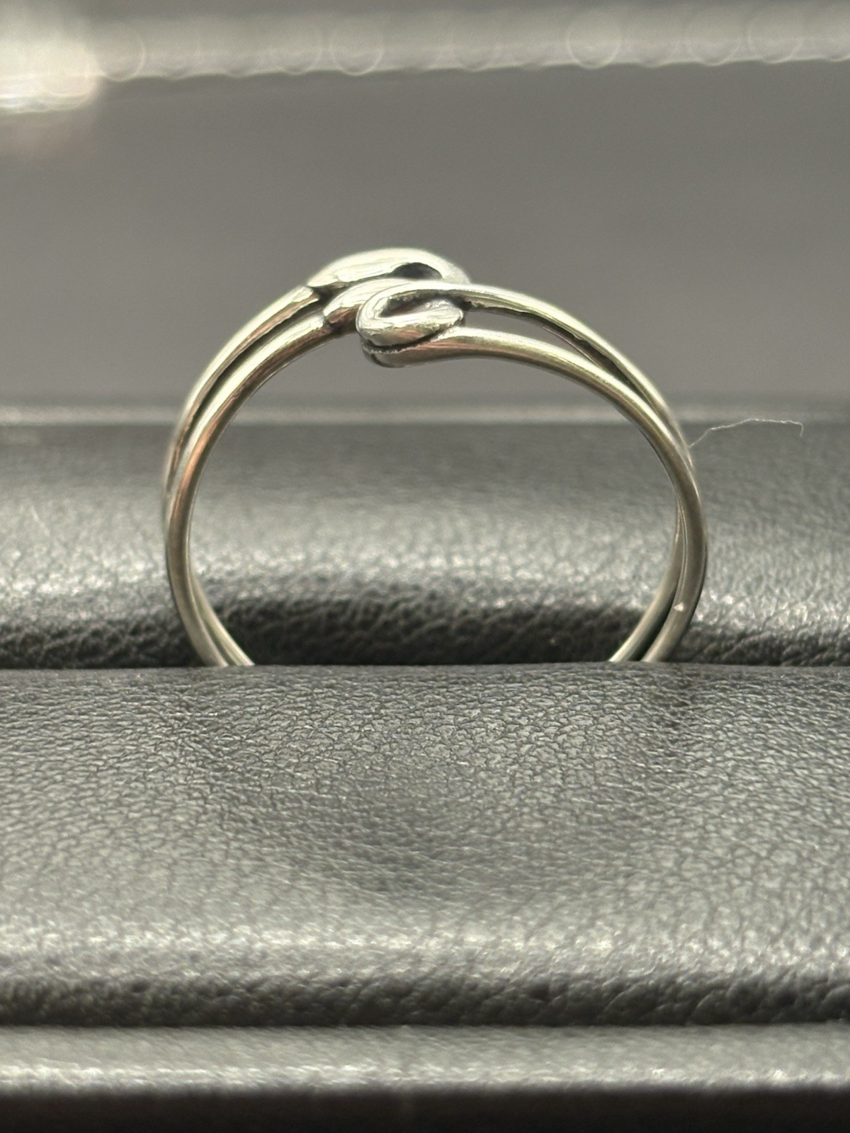 New Condition Sterling Silver Saftey Pin Ring Adjustable Size 7 G7