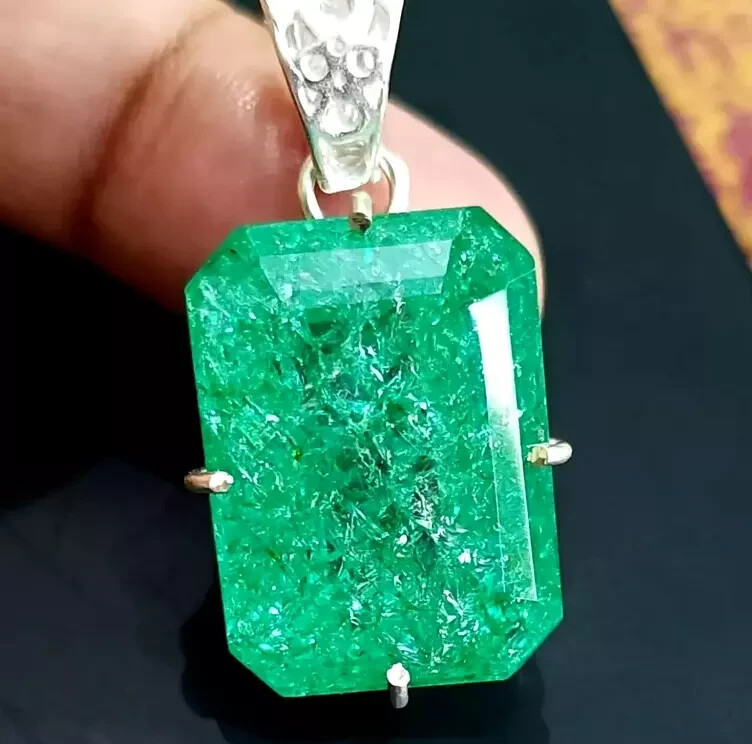49 Ct Natural Certified Green Emerald Loose Gemstone 925 Solid Silver Pendant