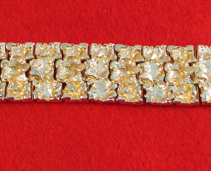 MENS 14 KT GOLD EP 8″-9″ NUGGET BRACELET 7/8″ WIDE 84-90 GRAMS OF BLING N300