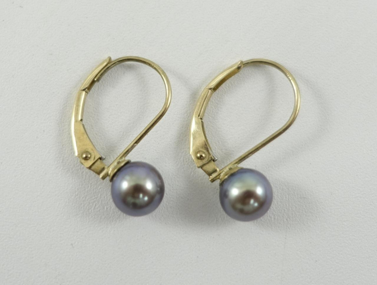 10K yellow gold ladies 6mm black gray Tahitian pearl earrings w/ leverback 1.1g