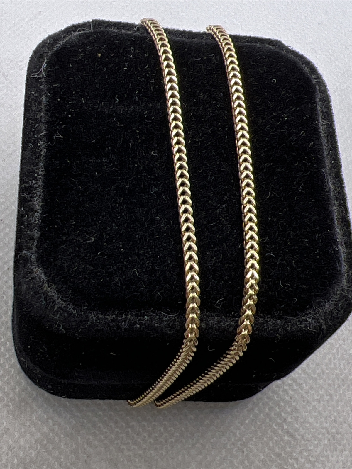 BEAUTIFUL 10K Yellow Gold WHEAT 1.7mm wide Chain Necklace 21.75” long 3.5gr.