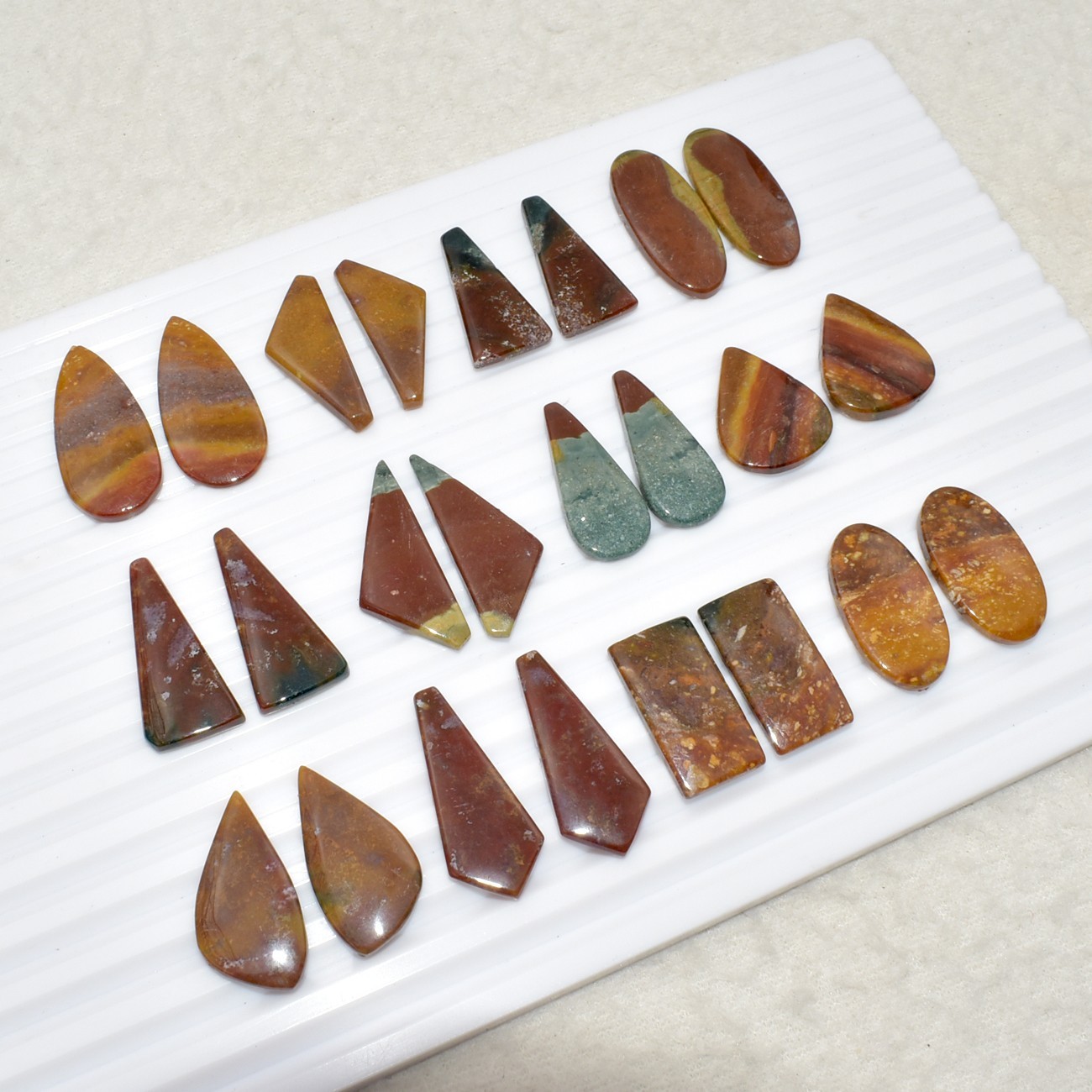 Natural Blood Stone Matching Pair Cabochon Loose Gemstone B434