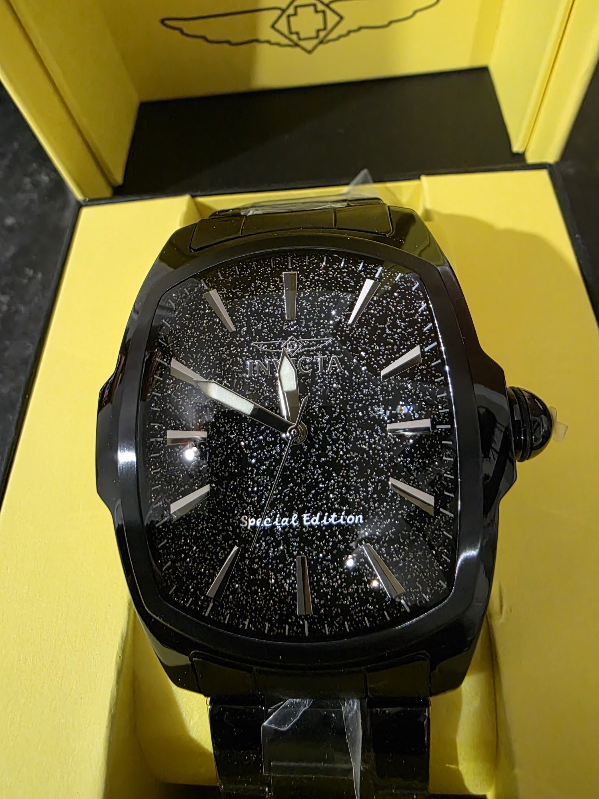 INVICTA LUPAH SPECIAL EDITION QUARTZ ANALOG BLACK SS TONNEAU BRACELET W/BOX