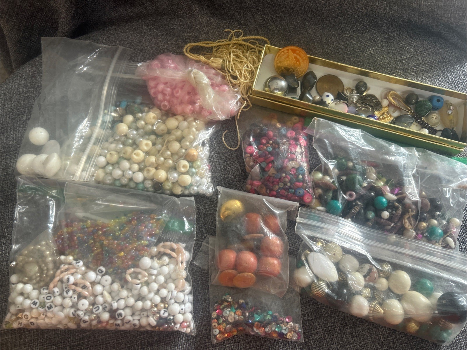 Vintage Jewelry Making Beads Lot Metal Plastic Pearls Pink Wood Miscellaneous