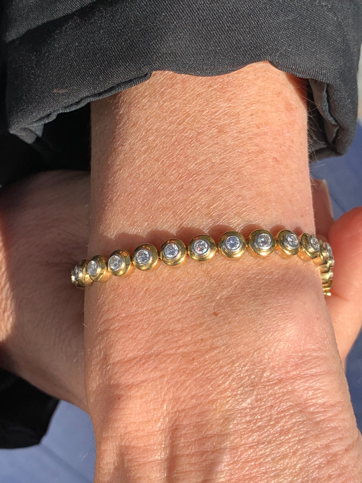 18ct gold diamond 3.10ct bracelet 16.2 grams