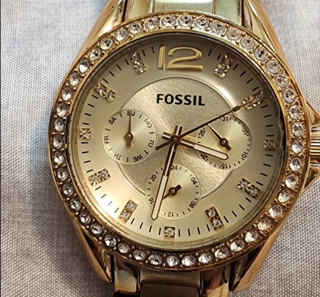 Womens Fossil Riley Gold Crystal Watch ES204 Multifunctional
