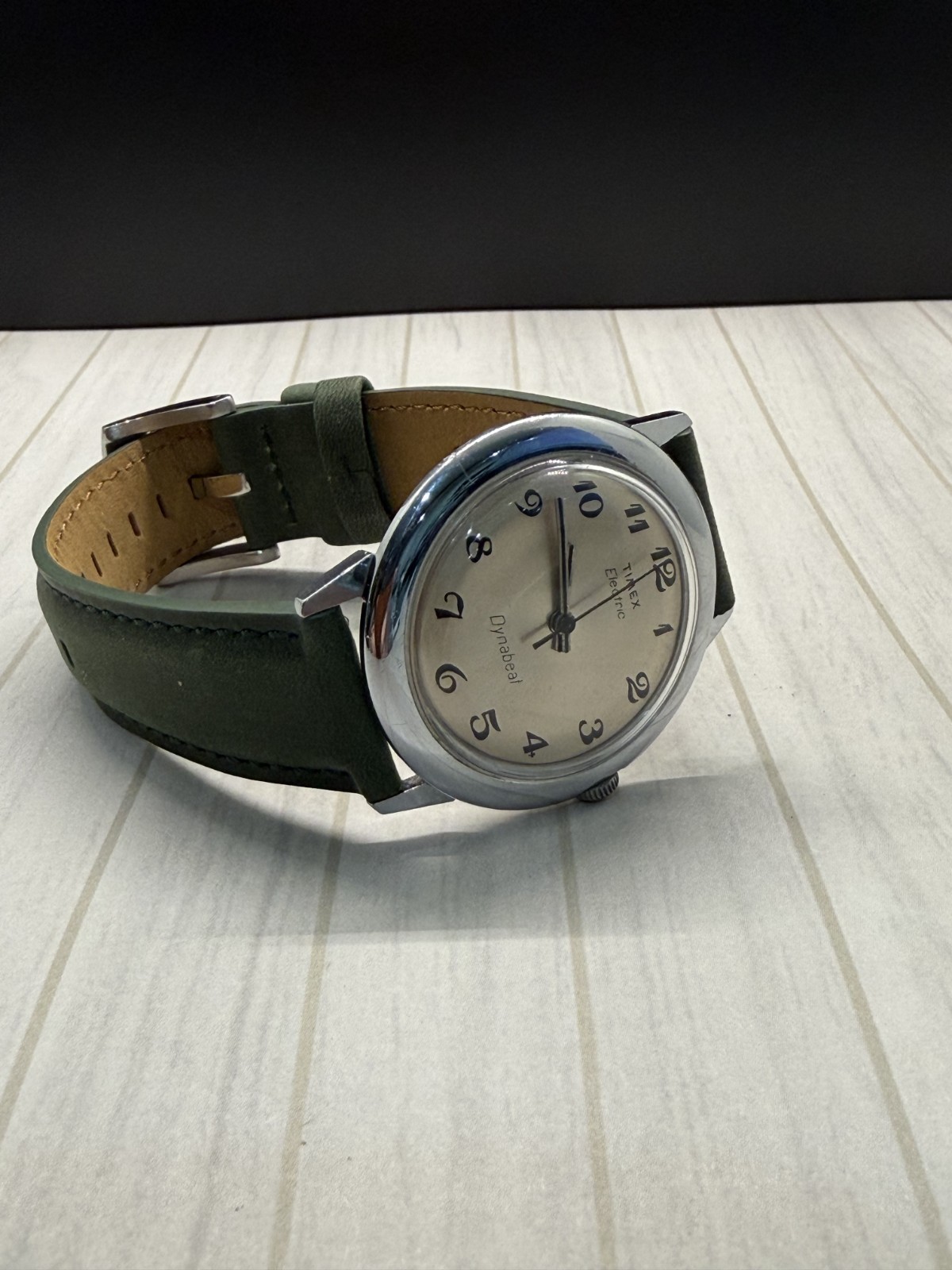 Vintage 1975 Timex Electric Dynabeat Mens Silver Champagne Date Green Leather