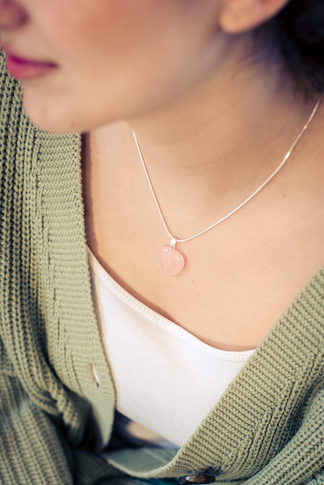 Rose Quartz Heart Pendant Heart Pendant Gemstone with Silver Plated Eyelet 2 x 2 cm