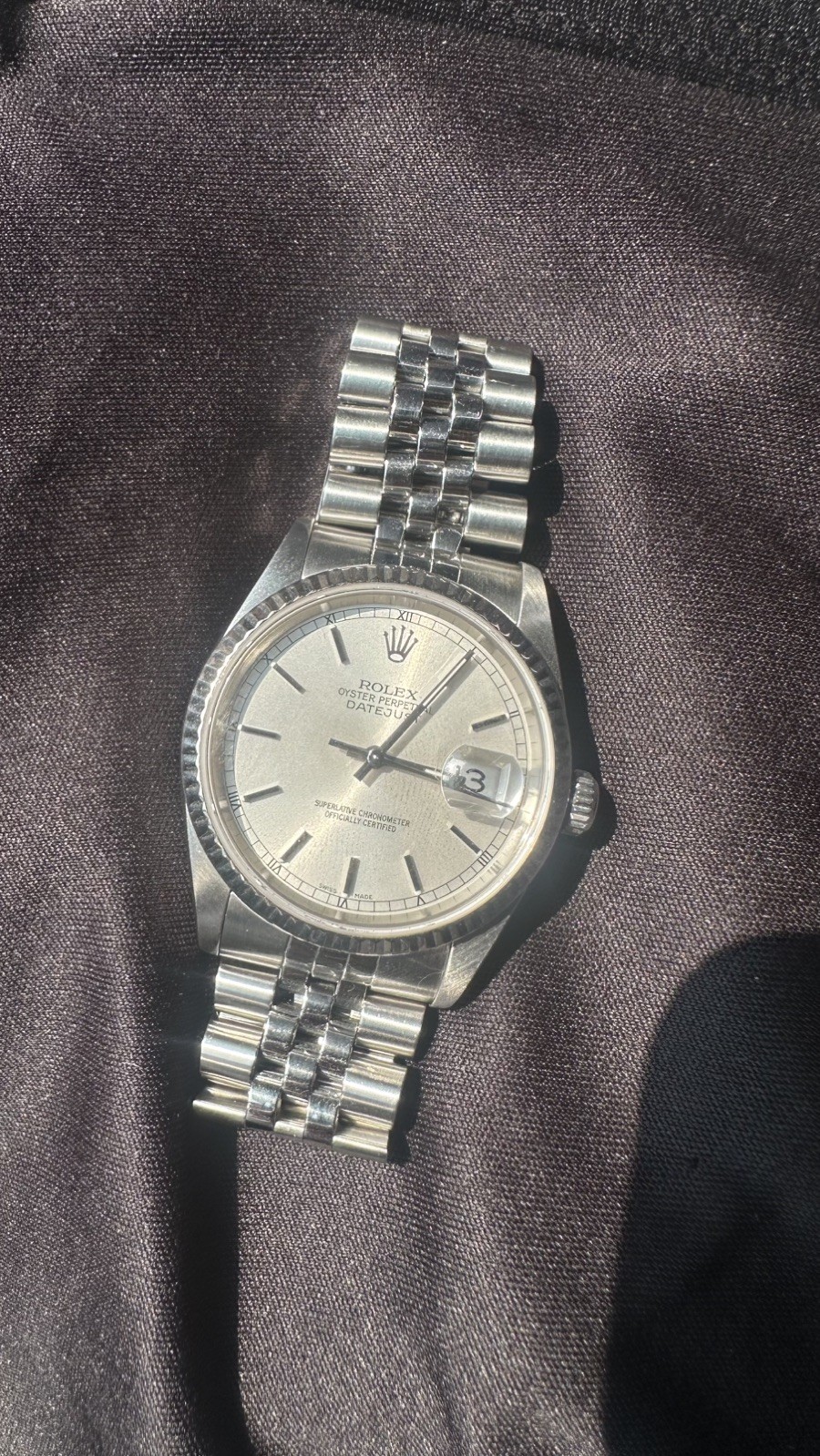 2002 Rolex Datejust Silver Dial White Gold Fluted Bezel Quickset Date Ref: 16234