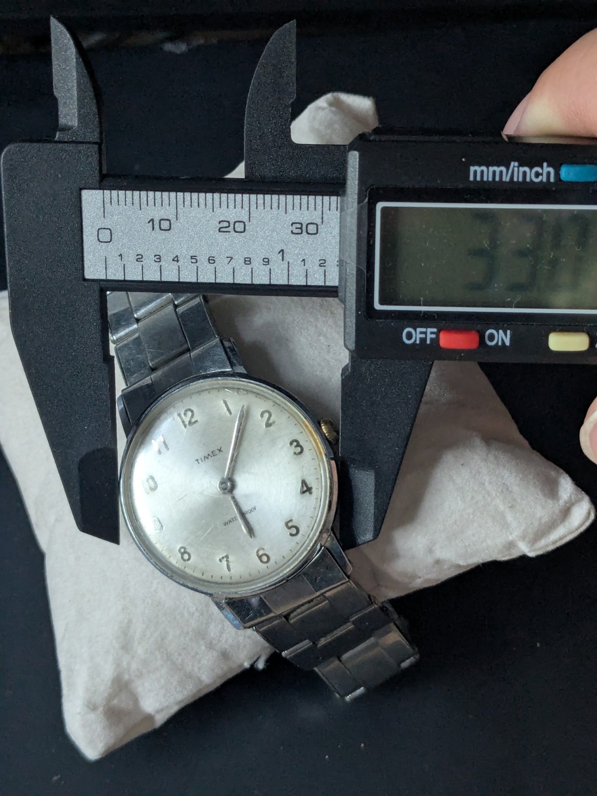 1963 Timex Marlin vintage mens 33mm waterproof running classy dress watch