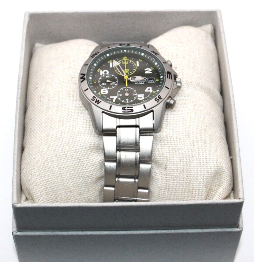 SEIKO SND377P Chronograph Men’s Watch New Green Silver Authentic Military Japan