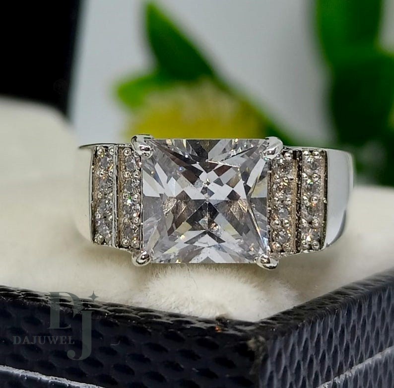 2.70 CT Princess Cut F/VVS1 Moissanite Men’s Wedding Ring Solid 14K White Gold