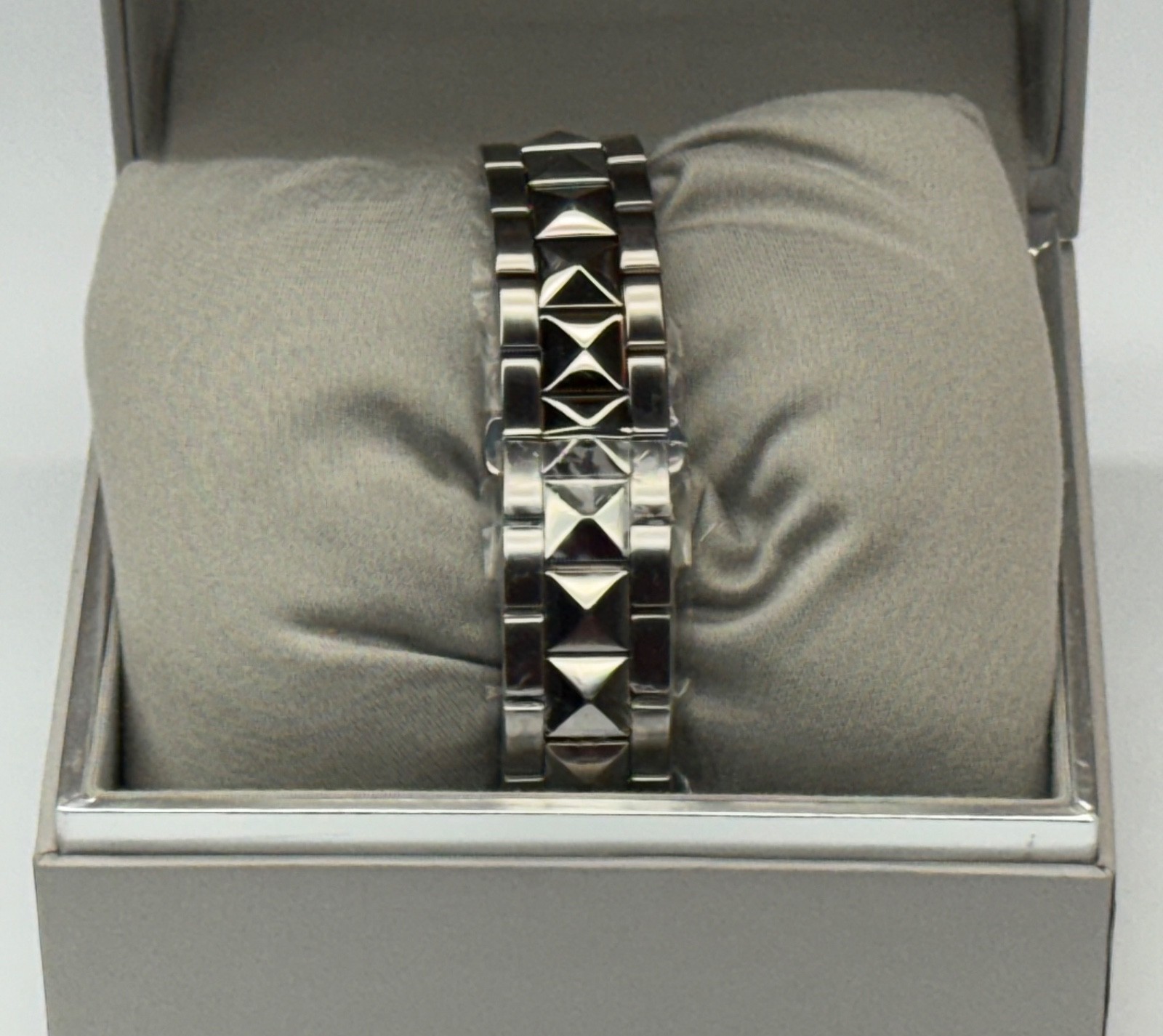 Women’s Calvin Klein Swiss Made Wristwatch K5T 331 Stainless Steel Silver Tone