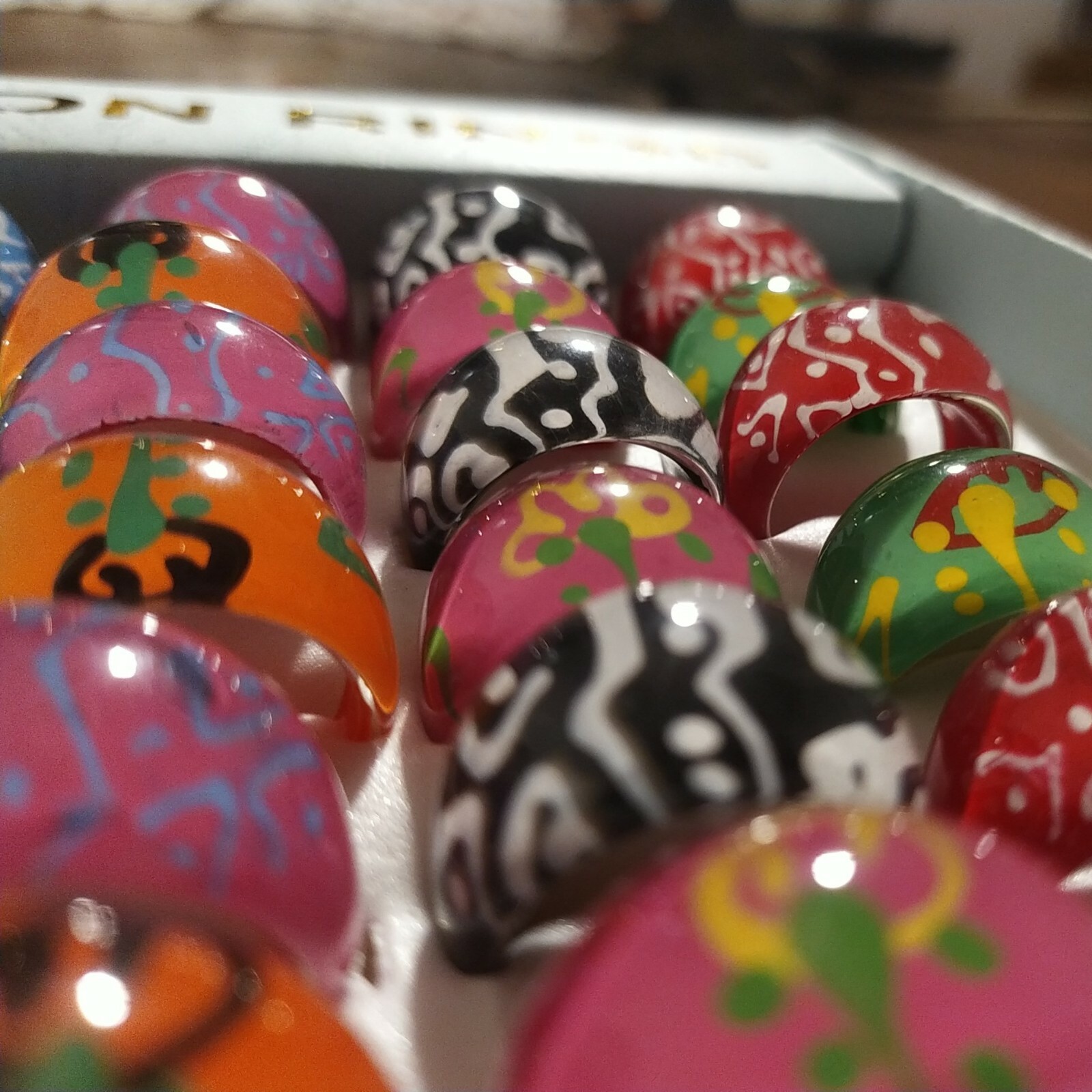 Num.108 – Resin Beach Rings – Super Colorful Pop Art – Various Mixed Sizes
