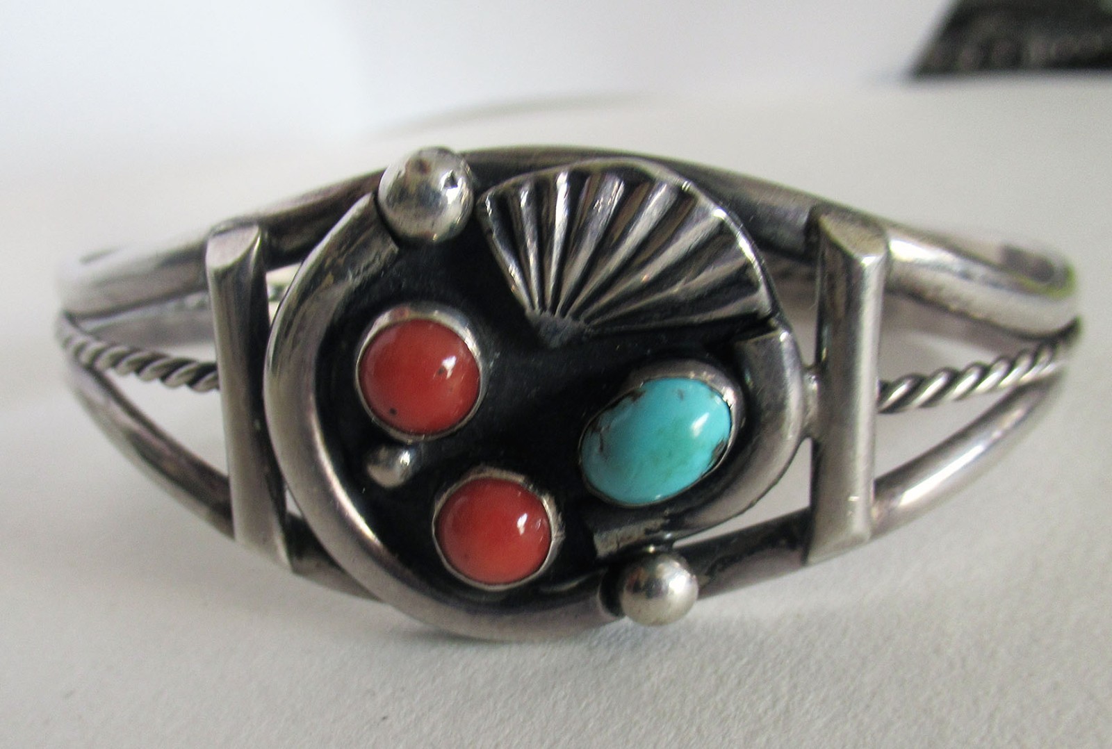 ERMA FRANCIS NAVAJO STERLING CUFF BRACELET, 6.50 INCHES WRIST, 1 INCH WIDE, 22 G