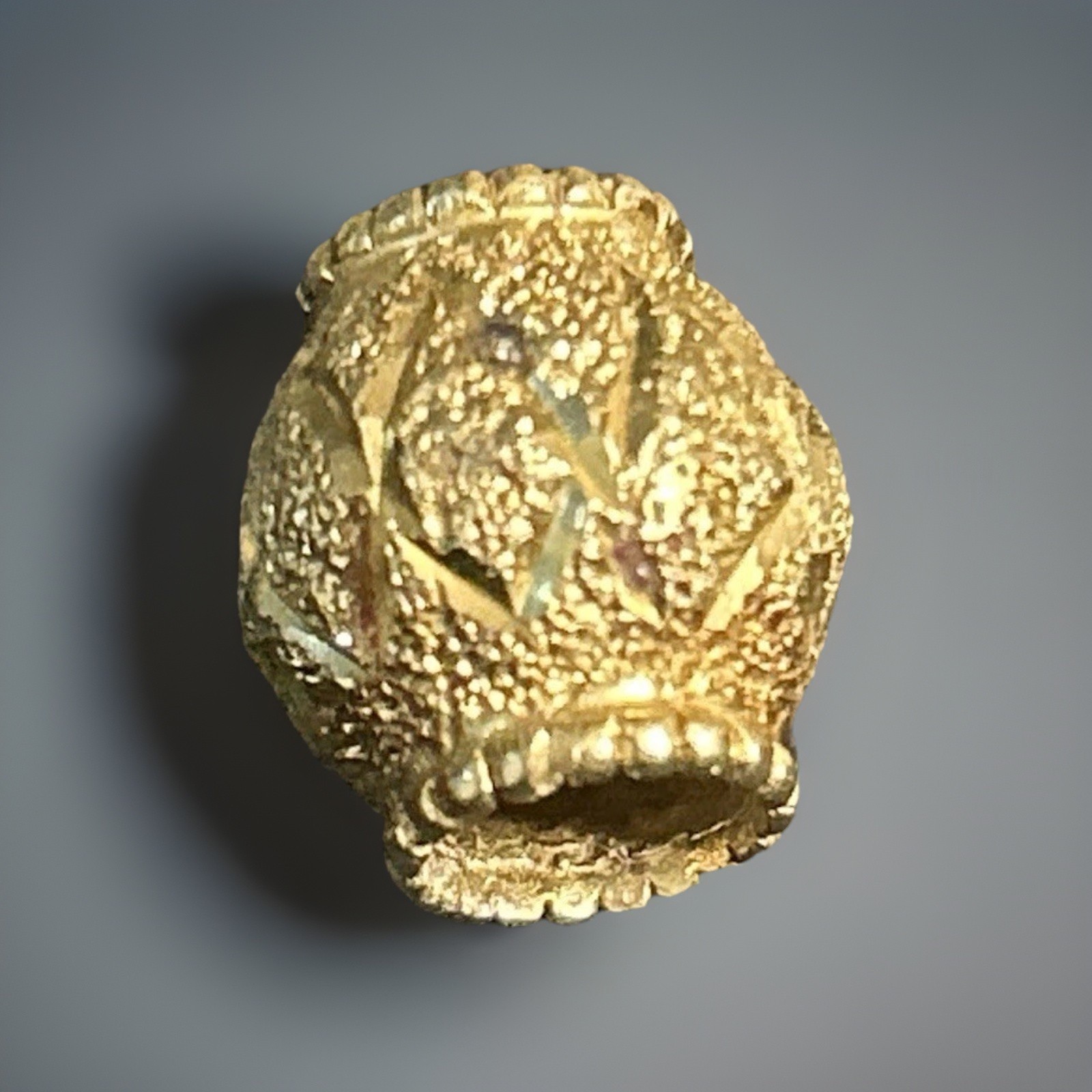 2.15g , 22k Italian Yellow Gold Roundel Bead Charm With Diamond Cuts