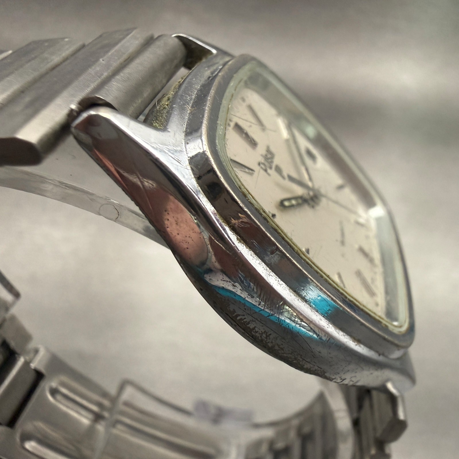 Seiko Pulsar Watch Men 33mm Silver Dial Silver Tone Date Y147-5009 New Battery