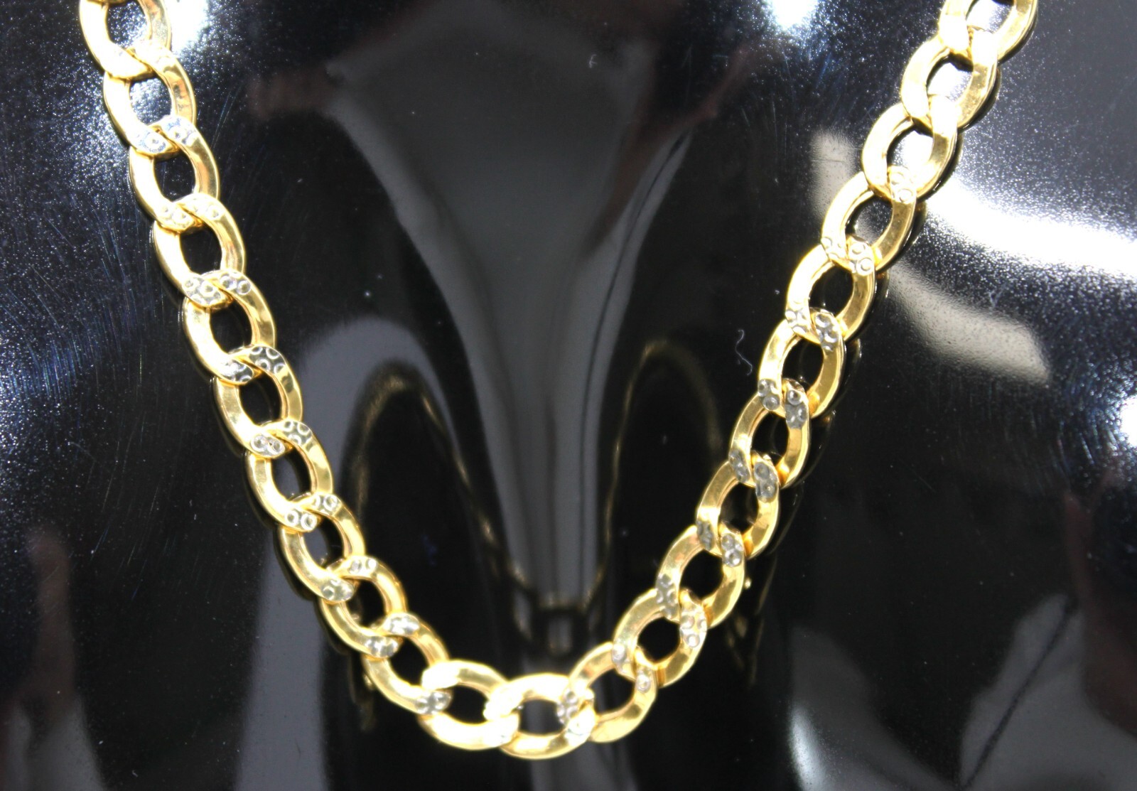 GM Curb Link Chain Necklace 5.5mm Wide 24″inch Long in 10K Real Gold