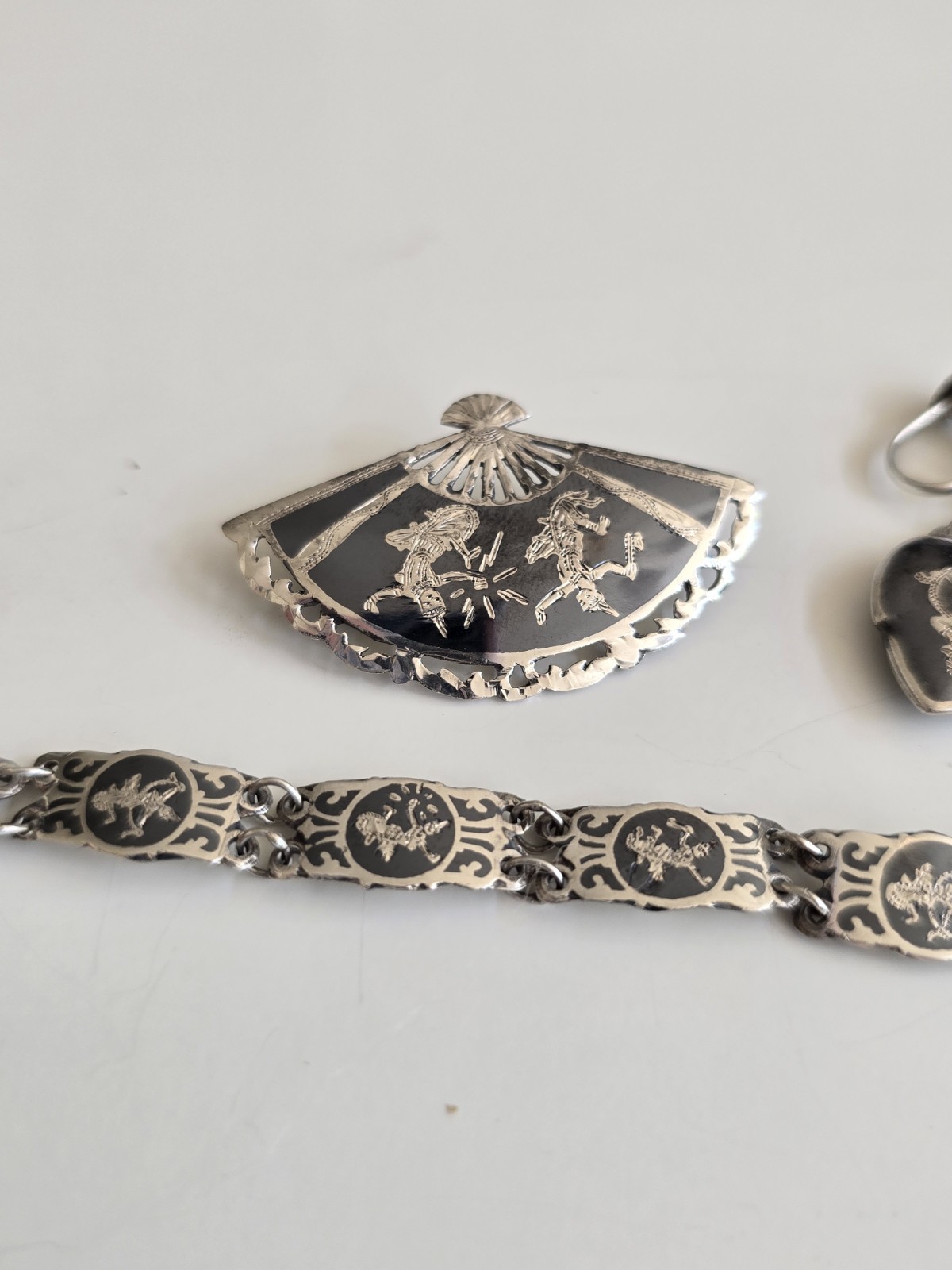 Vintage Siam Sterling Silver Niello Fan Brooch Earrings Bracelet Jewelry Set