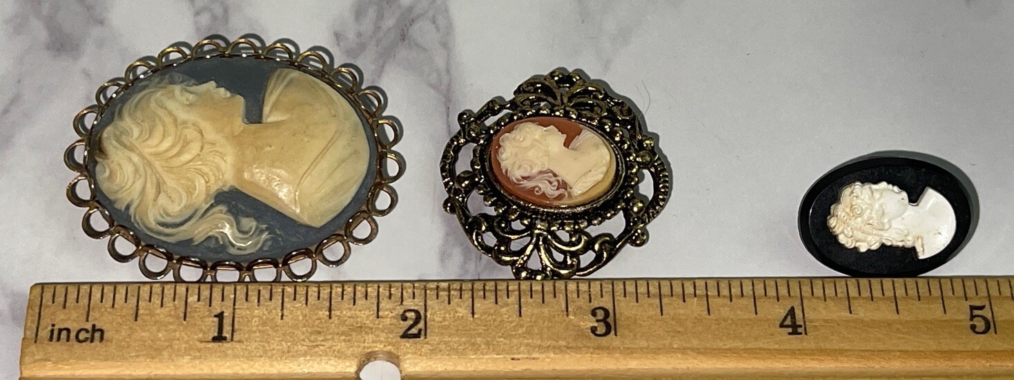 Vintage Gold Tone 3 Plastic Cameo Brooch Pins Jewelry JH-9