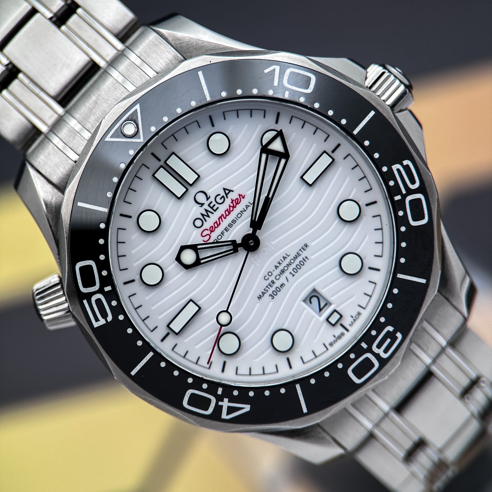 Omega Seamaster 300M 210.30.42.20.04.00 | 42mm | White Ceramic Dial | Full Set
