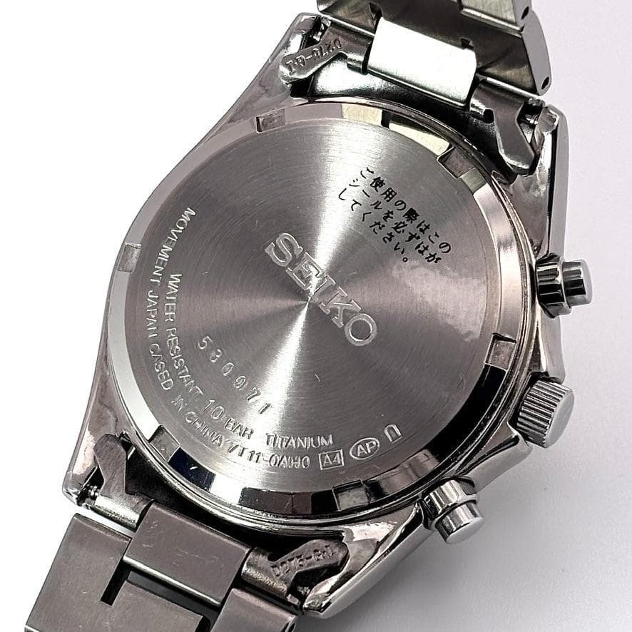 functioning Seiko chronograph 7T11 0AH0 titanium wristwatch