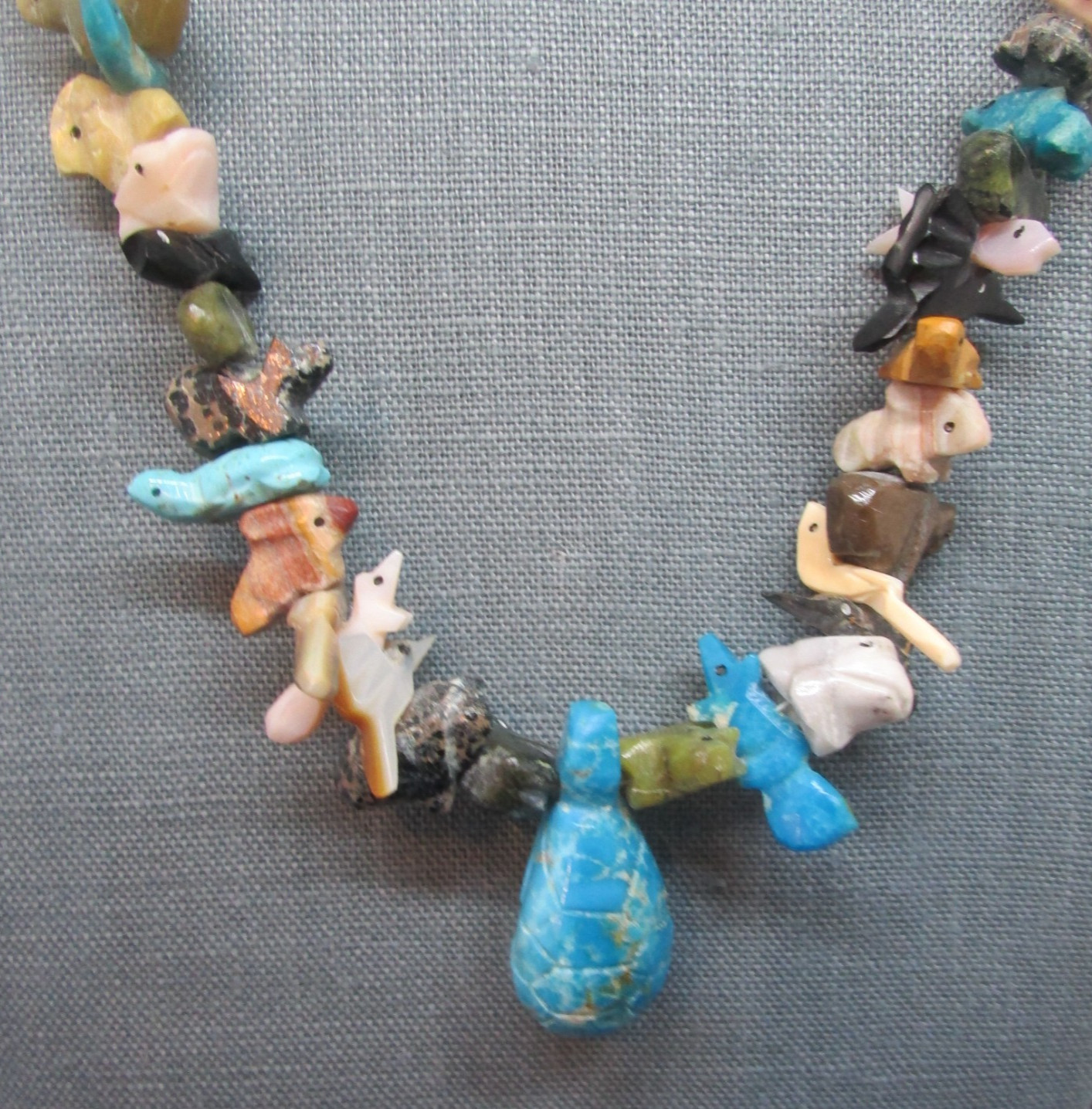 VINTAGE SOUTHWEST N.A. FETISH NECKLACE WITH SQUAW WRAP