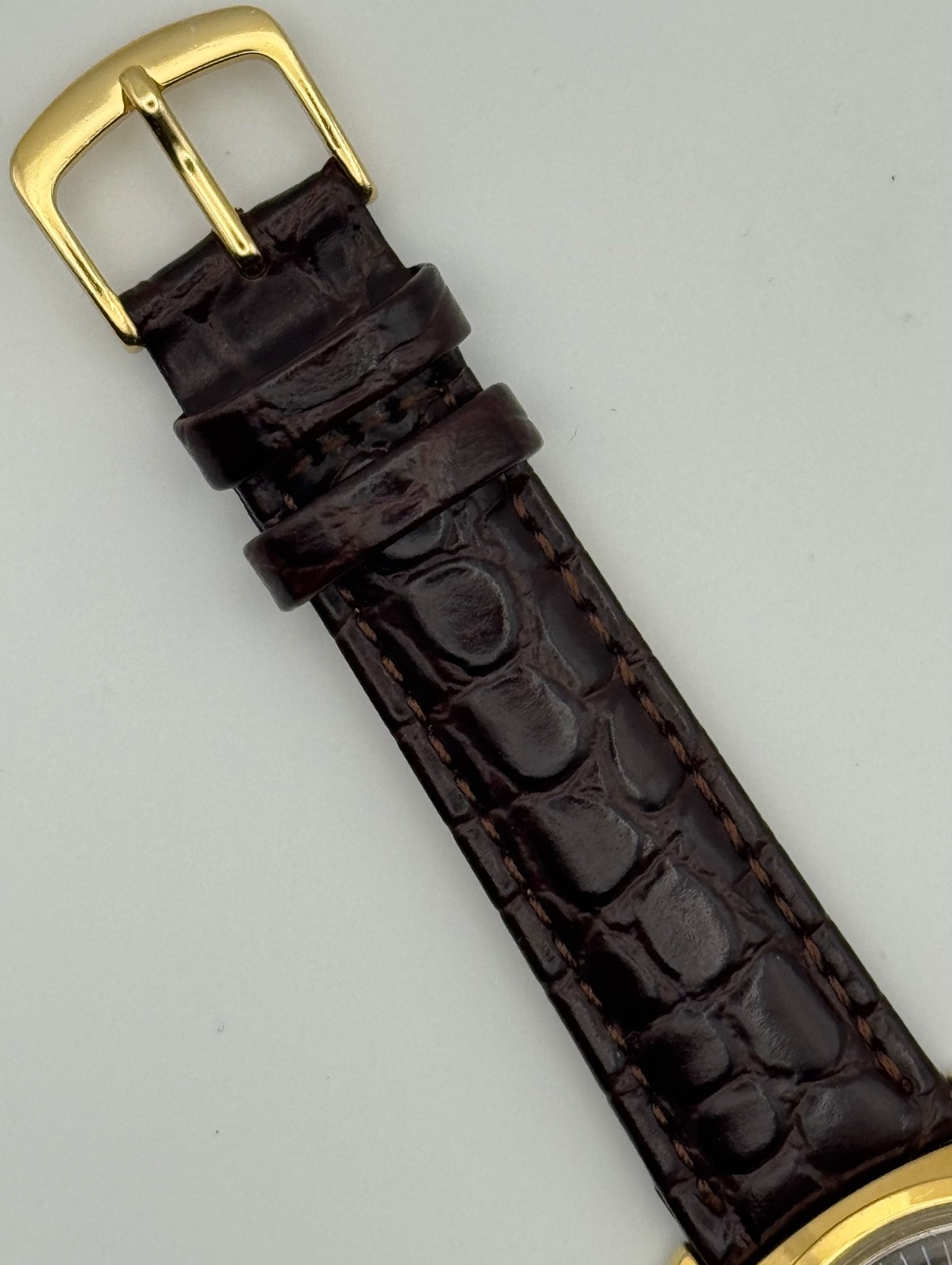 ~1977 Vintage Timex Men’s Dynabeat Electric Gold-Tone Watch w/NEW BAND – RUNS!