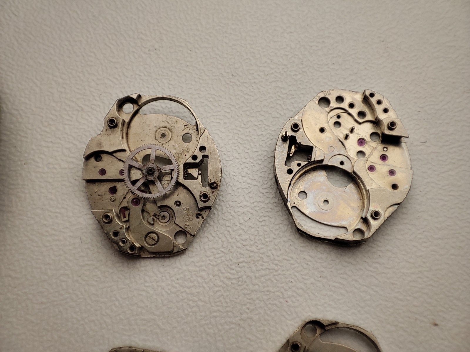 FHF ST 69 FHF 69-2 FHF ST 691 FHF 69-21 Watch Main Plate movement axis lot