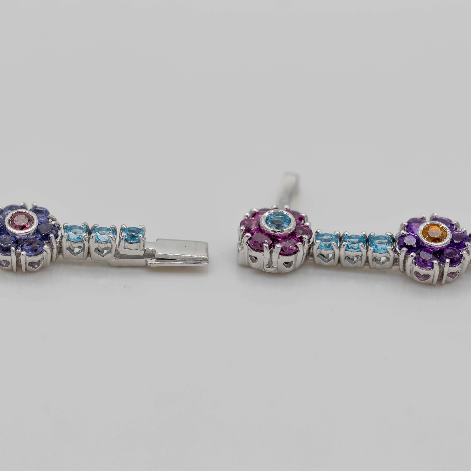 Pasquale Bruni Necklace 750/18K White Gold Various Gemstones L: Approx 35cm
