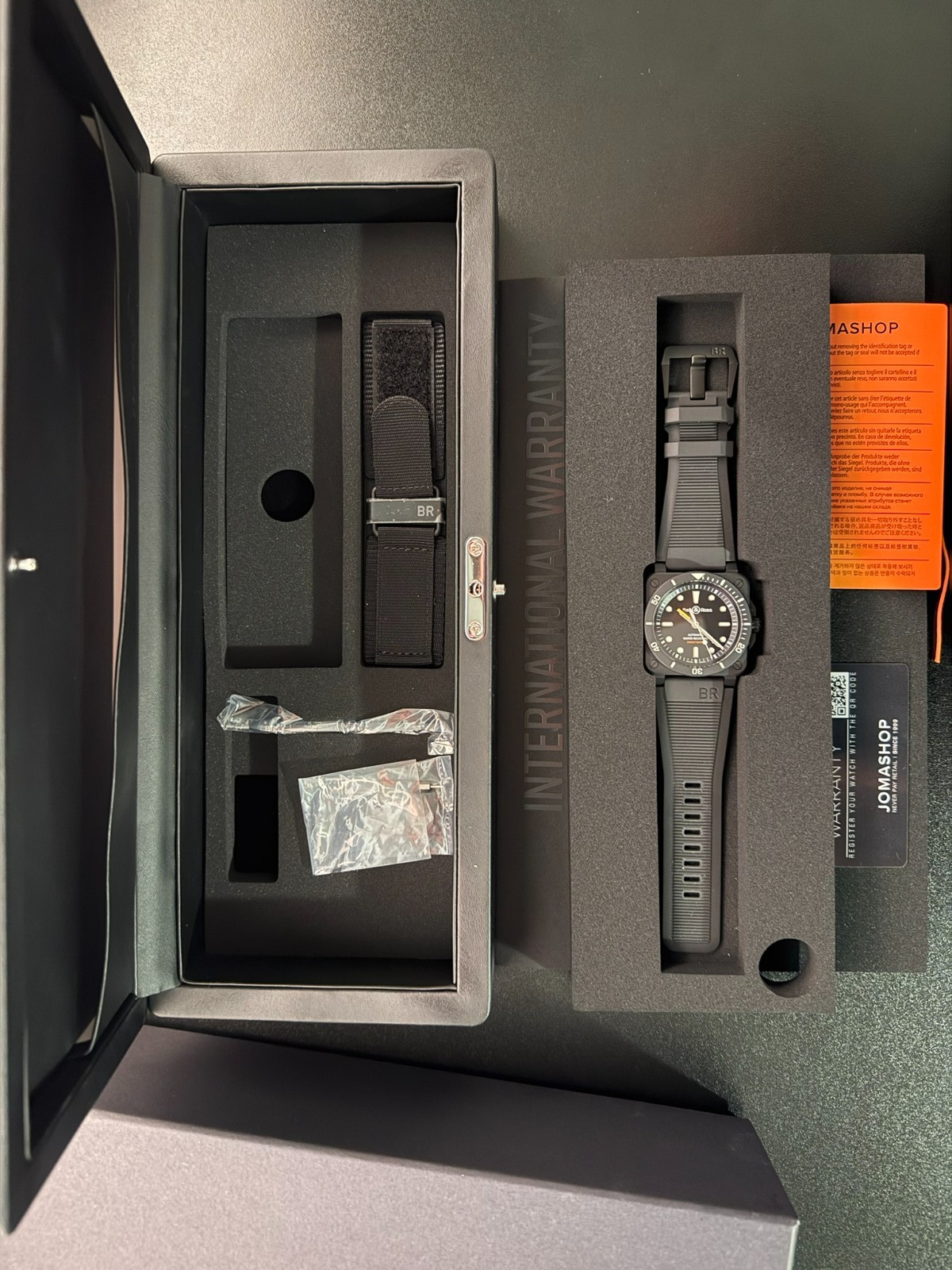 Bell & Ross BR 03-92 Diver Black Ceramic BR0392-D-BL-CE Box Extra Strap