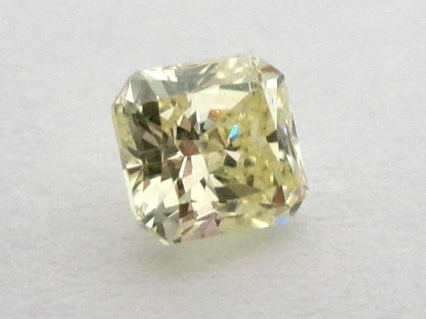 .19CT. NATURAL EARTH MINED SQUARE RADIANT CUT DIAMOND VS CLARITY EXCELLENT CUT