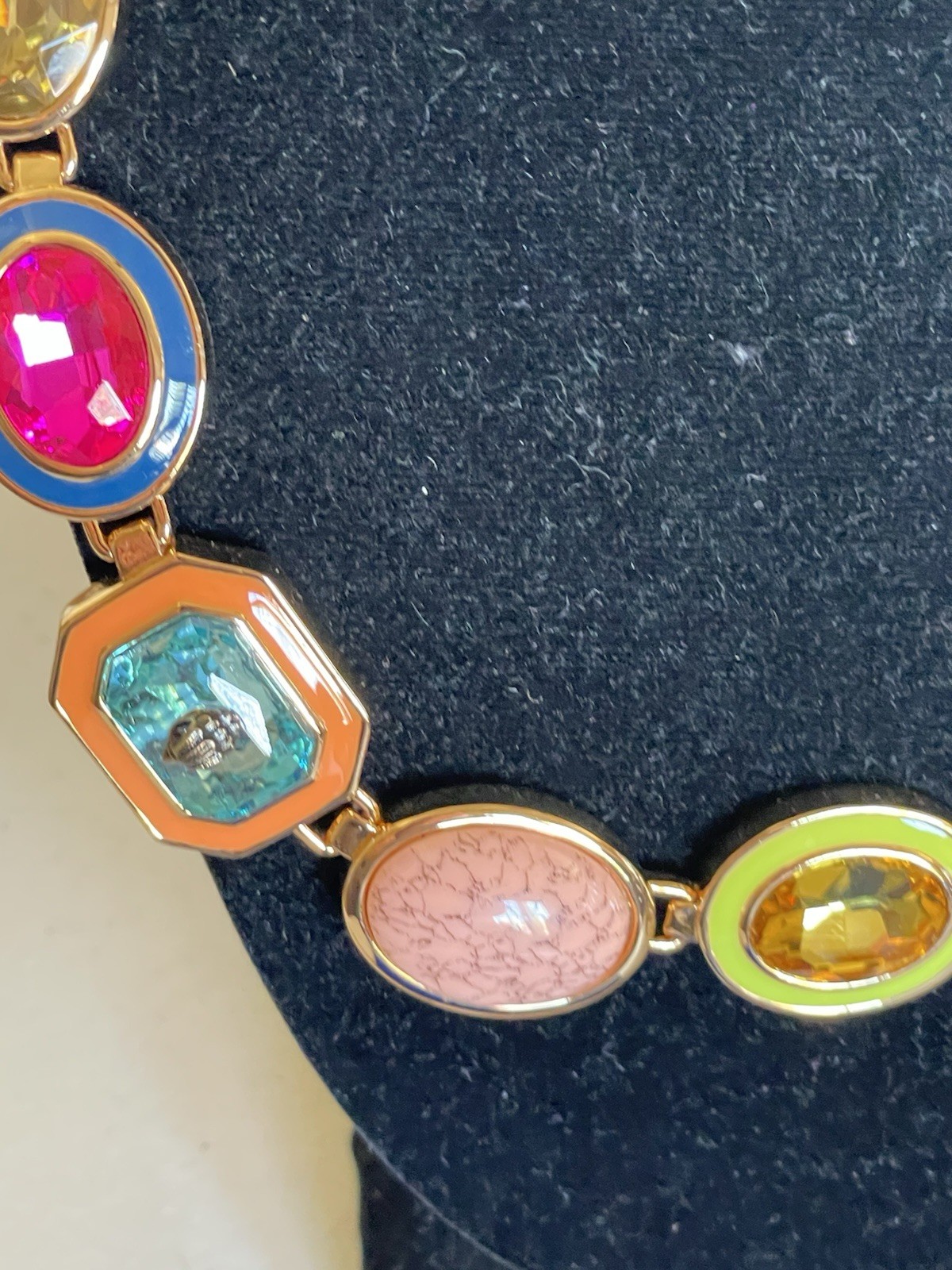 KURT GEIGER SIGNATURE GOLD TONE STONE GEM COLLAR NECKLACE MULTI 18”+ 2”