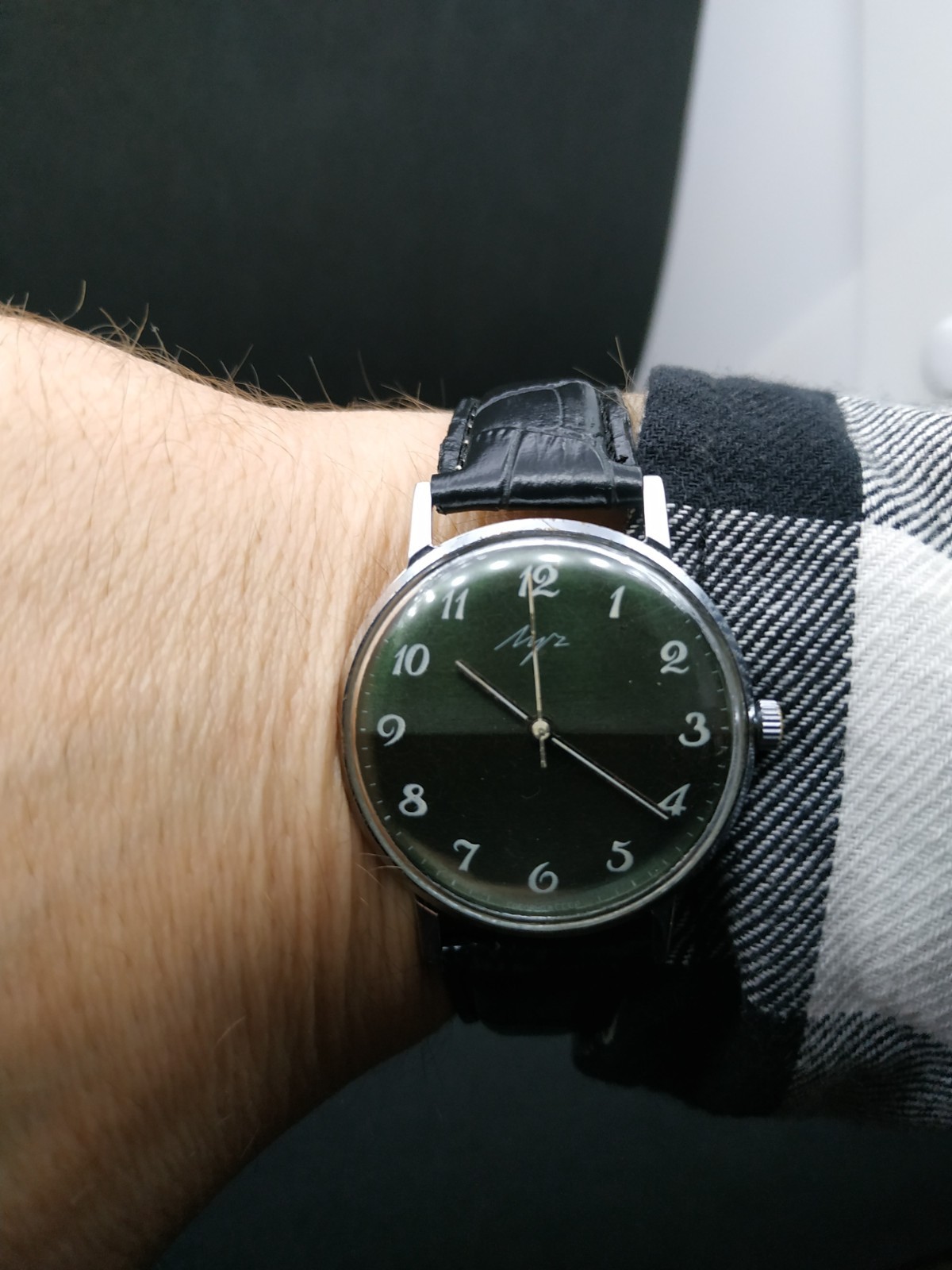 Retro Men’s Watch Luch Slim USSR Mechanical 2209 SERVICED Vintage Soviet Casual