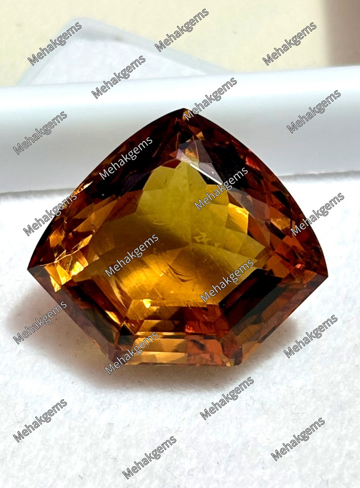 43 Ct Zultanite Gemstone, Color Changing Diaspore, Fantasy Cut Shield, Collector