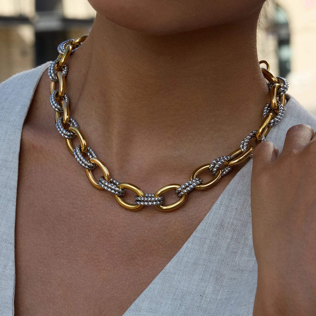 Women’s Two Color Design Necklace 18k Gold Color Plated Twisted Splicing Stackab
