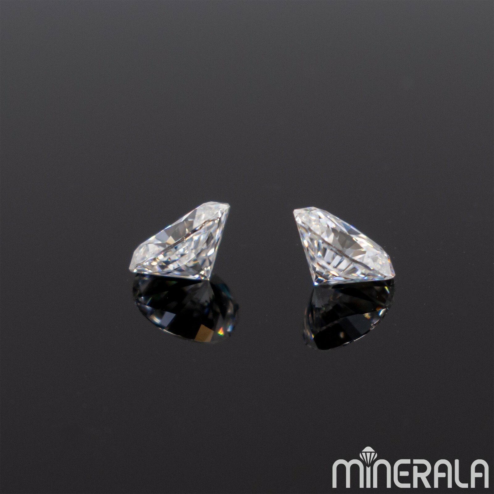 LAB MOISSANITE OVAL FACETED DIAMOND CUT D – E WHITE COLOR VVS CLARITY WP0271F