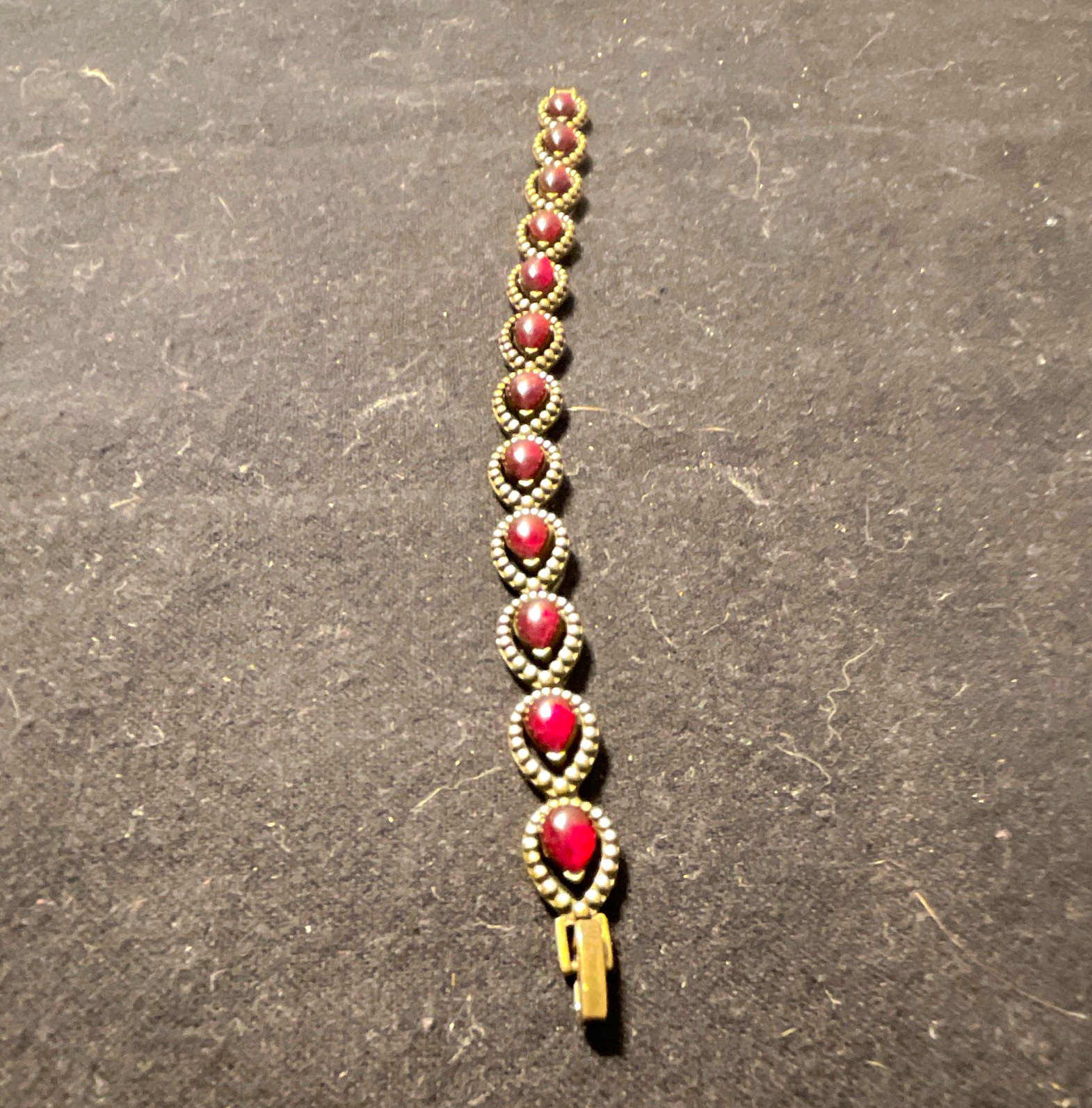 Gold-Tone Link Bracelet Red Teardrop Cabochon Stones Bezel Fold-Over Clasp