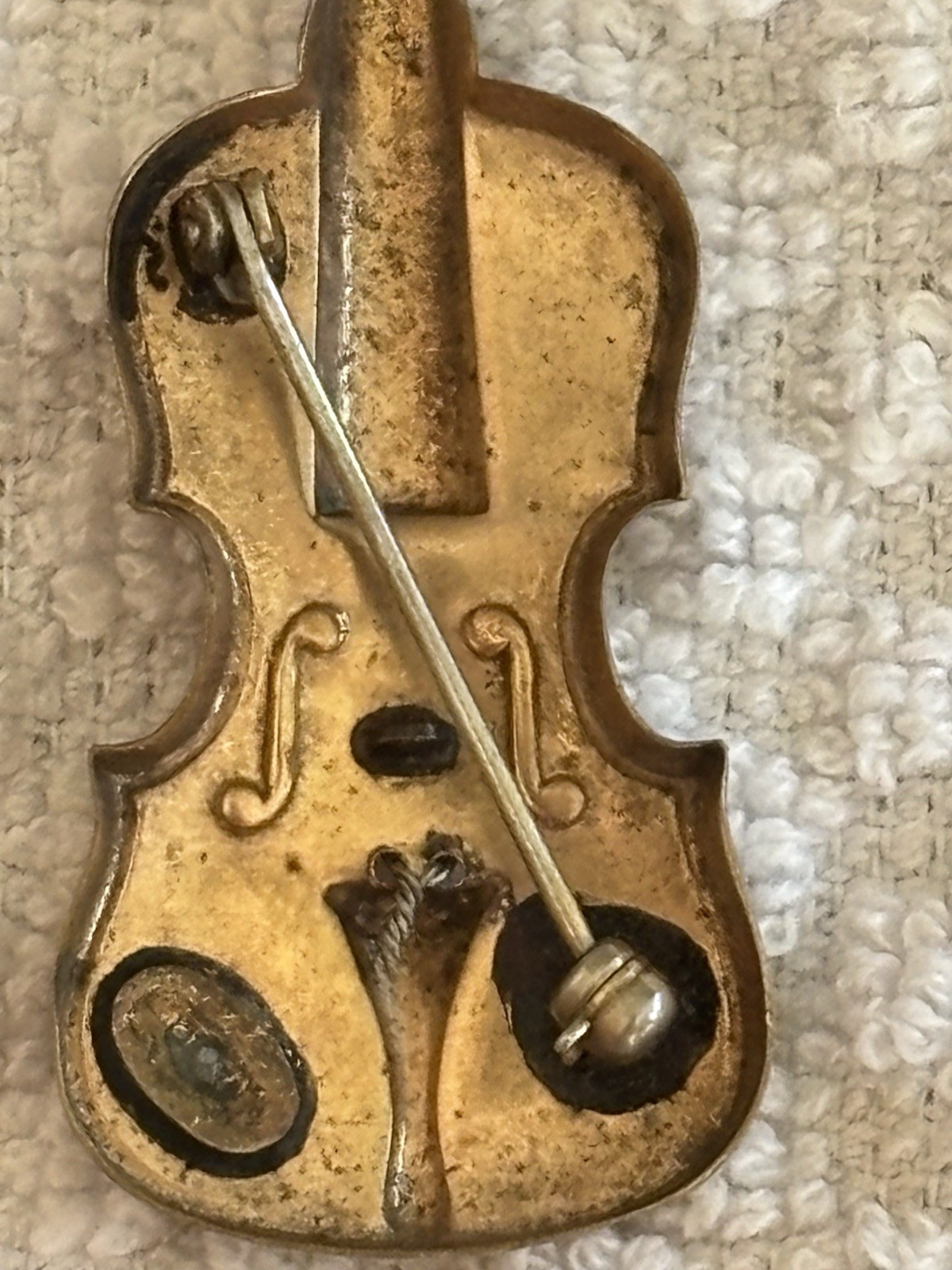 Vintage Gold Tone Violin Brooch Pin 3D String Detail Musical Instrument