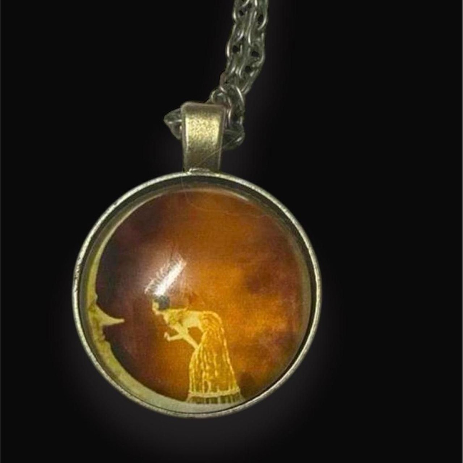 antique style brass pendant necklace