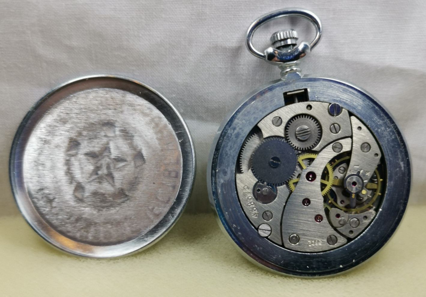 Molnija Krasnikof 18J Cal. 3602 Russia Pocket Watch Great Patriotic War 1941-45