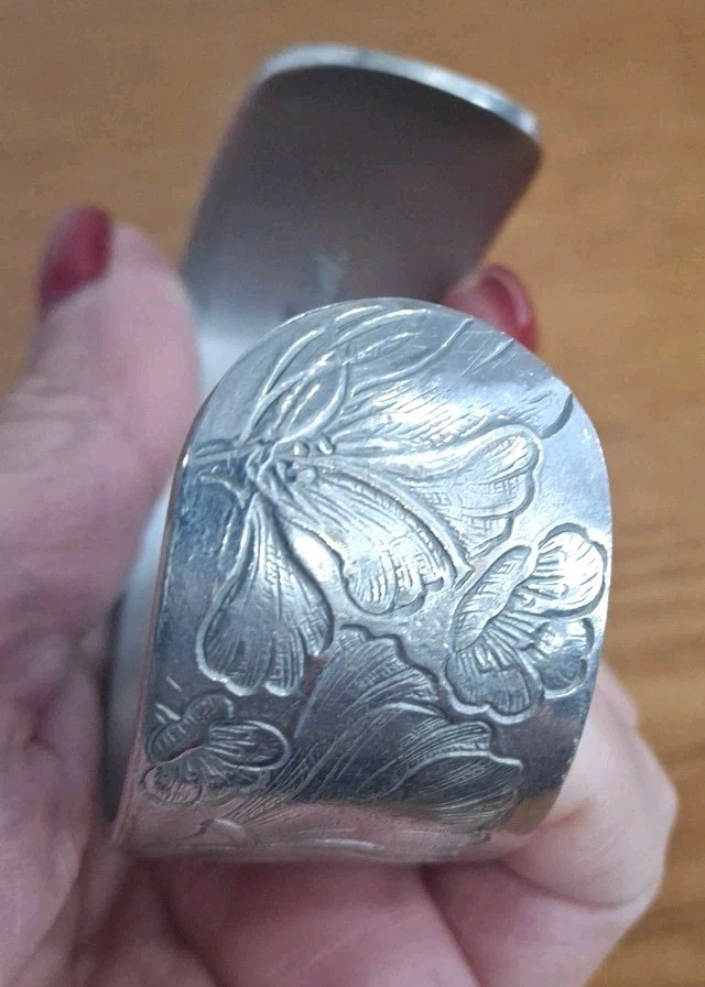 Salisbury Pewter 1″ Wide Cuff Engraved Bracelet Flower Of The Month August
