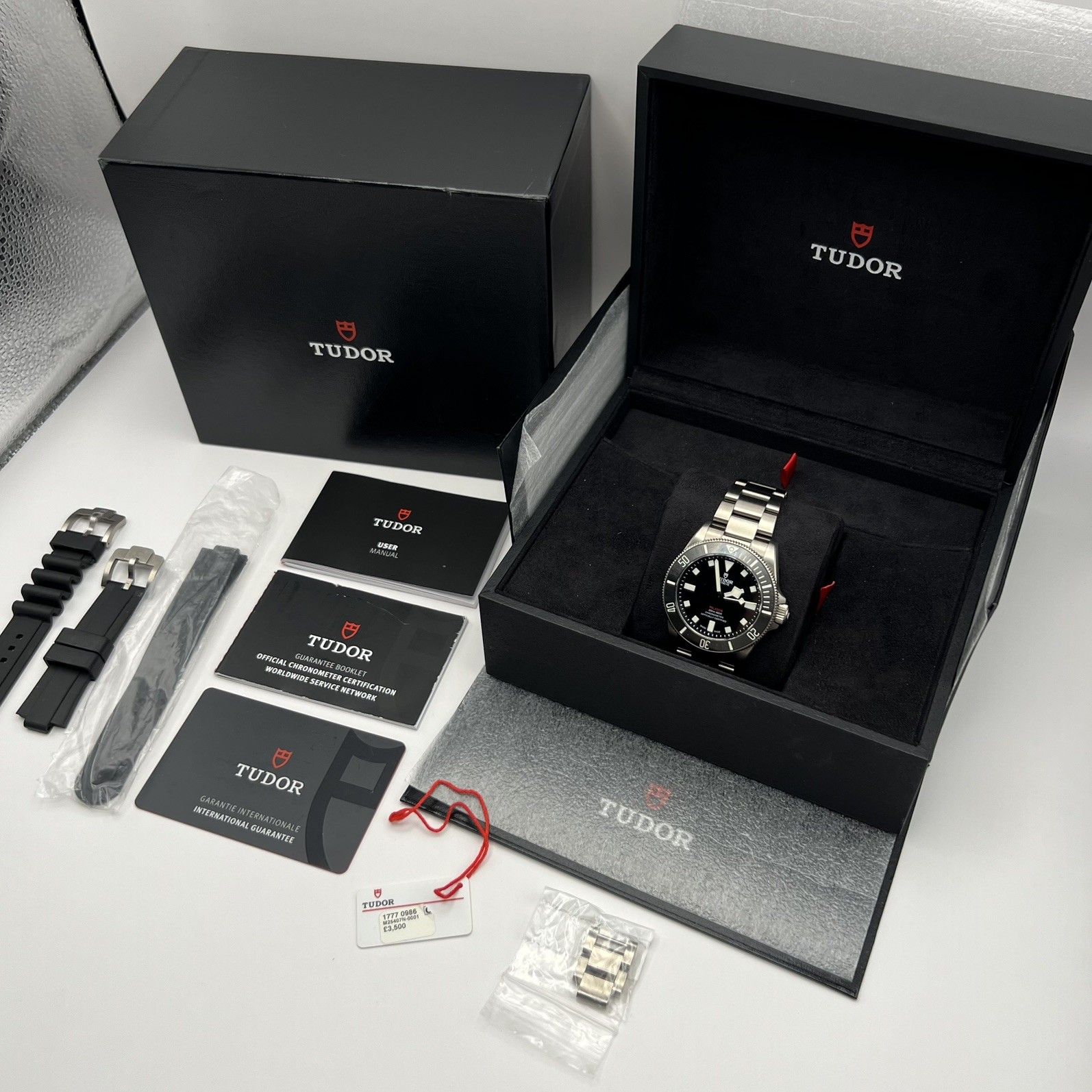 Tudor Pelagos 39 Titanium M25407N 2022 Full Set Box Papers