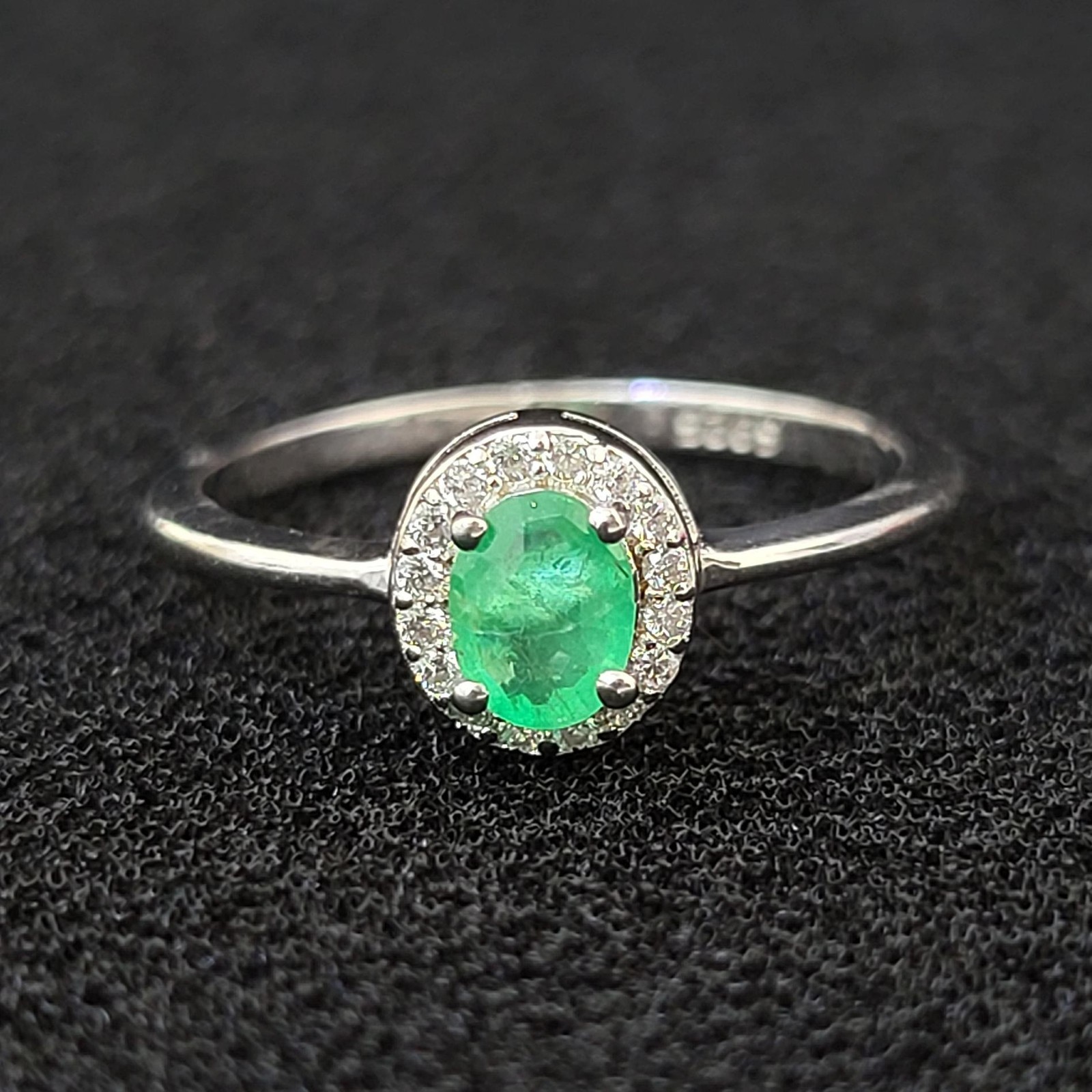 Natural Emerald Gemstone 925 Sterling Silver 20x8mm Oval Ring Top Rich Green 6