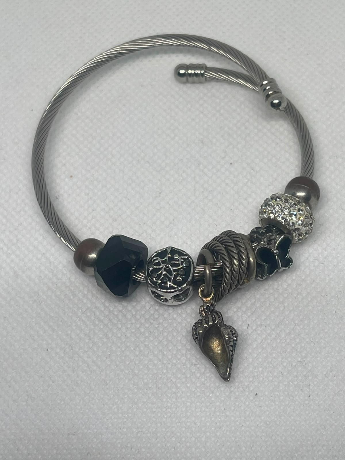 Silver Tone Charm Bracelet with Crystal Beads & Seashell Pendant Boho Style