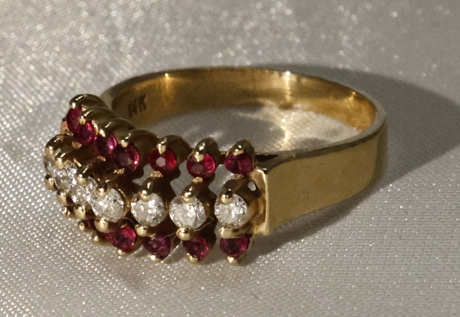 14K Yellow Gold 3 Row Diamond and Ruby Ring 3.2 grams – Size 5.5-6