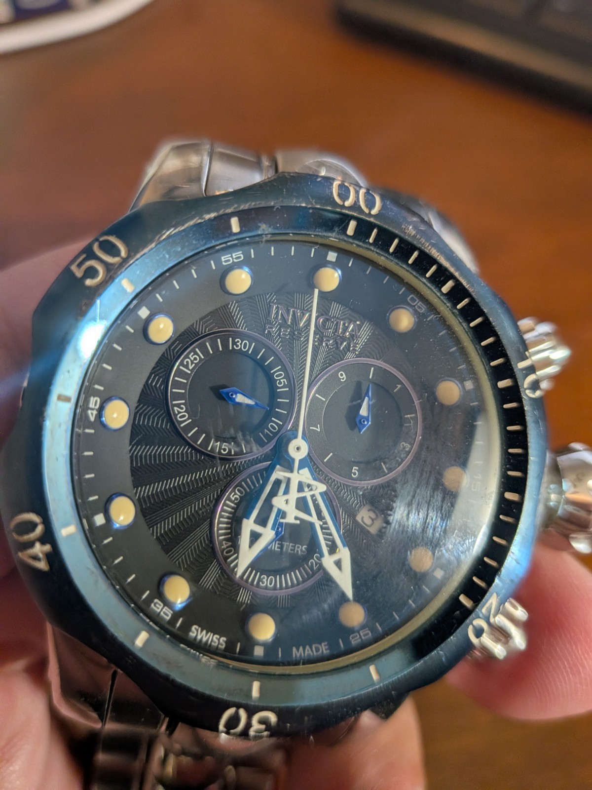 Invicta Mens Watch Venom Reserve Model 10805 FOR PARTS OR REPAIR NOT WORKING